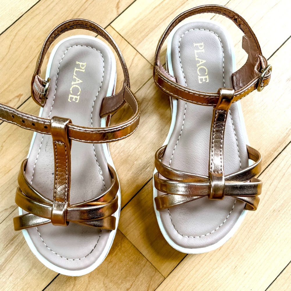 Rose gold strappy sandals. Toddler size 8. Brand new.